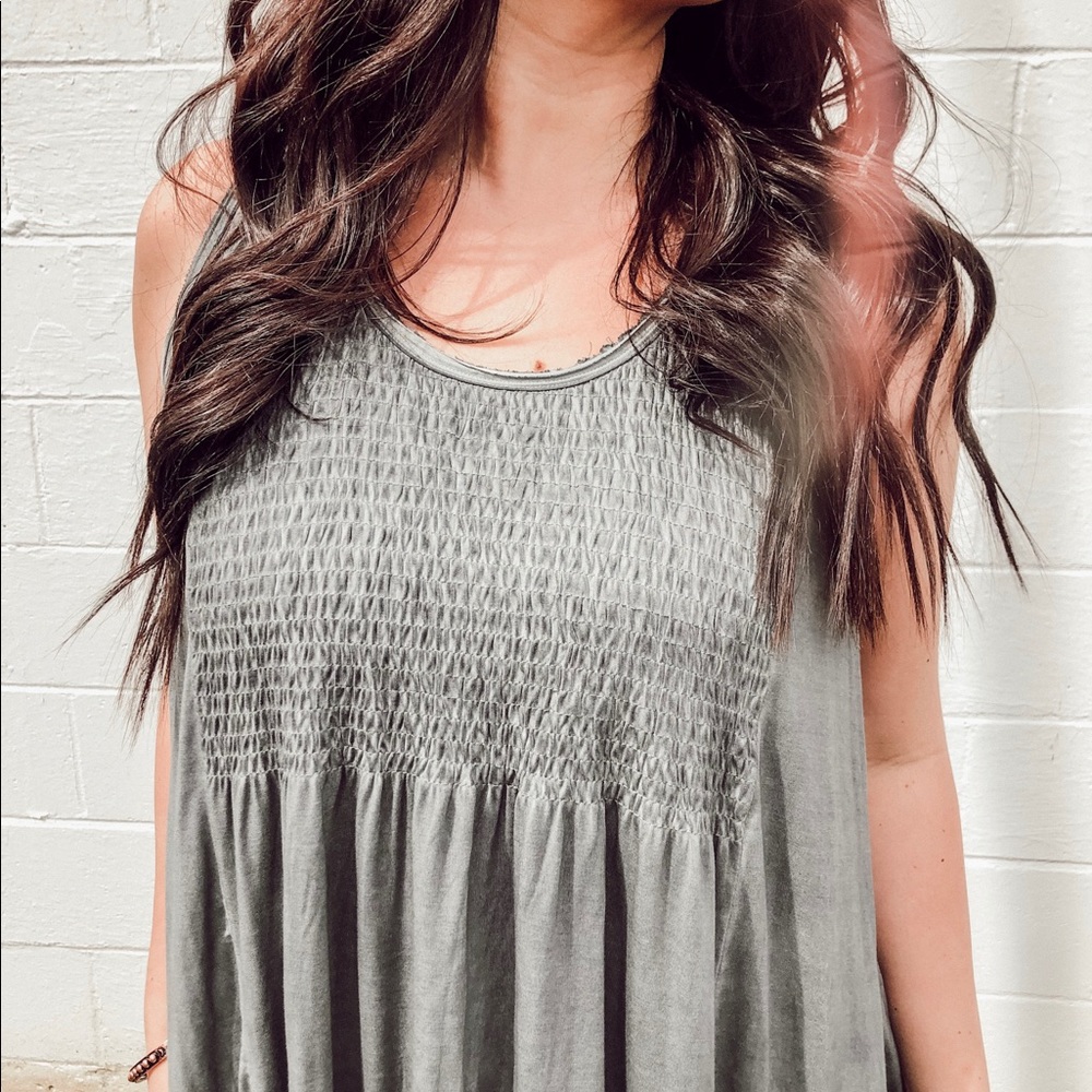 Gray Ruched Tank - Picture 2 of 4